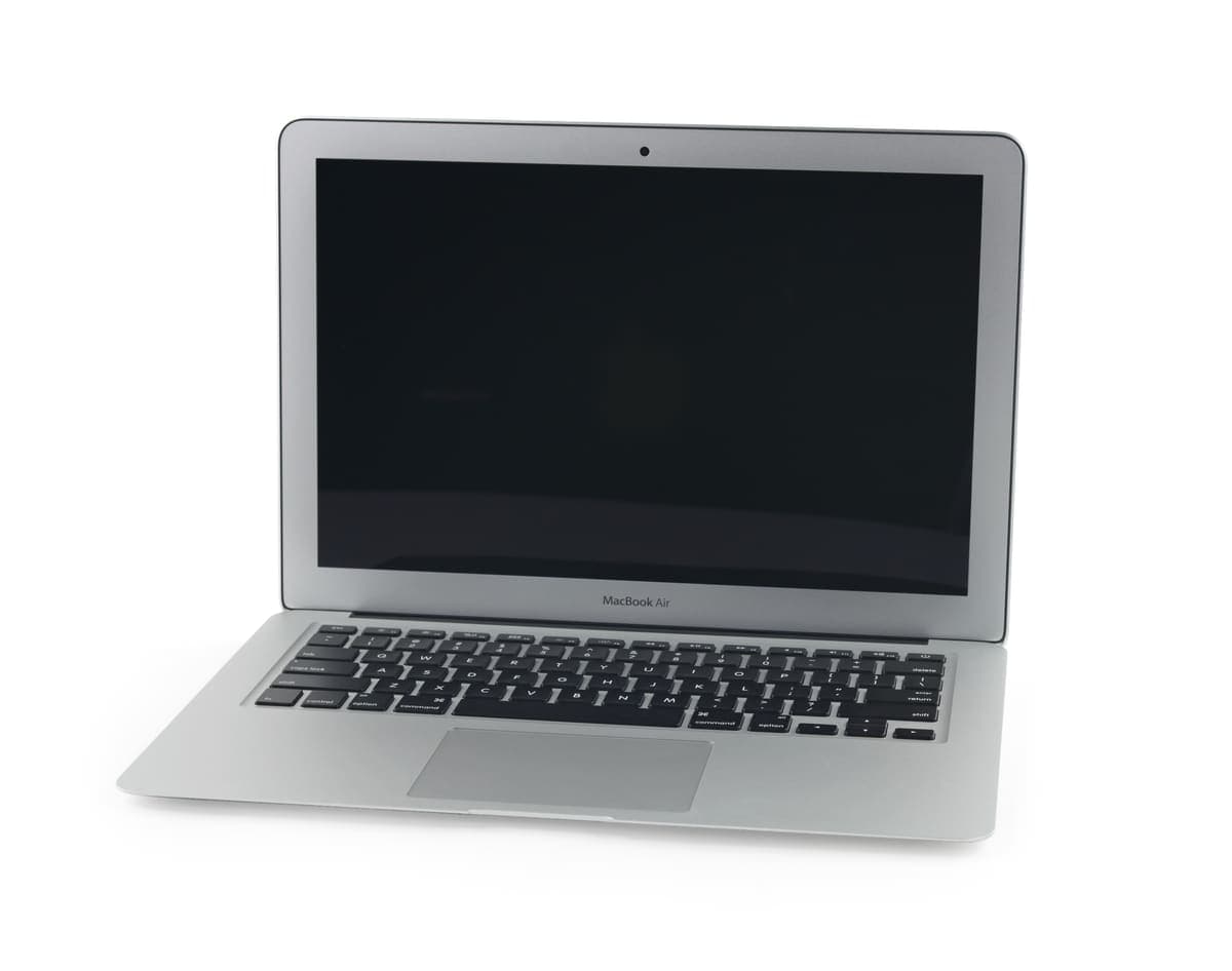 Apple MacBook Air — Yükseltilmiş RAM/SSD 4