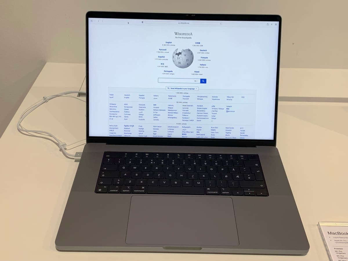 Apple MacBook Pro 16 M1 Pro — Şarj döngüsü düşük