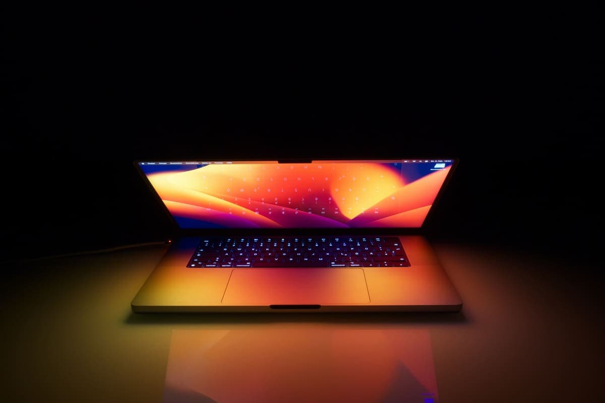 Apple MacBook Pro 16 M2 Max — Kutusu açılmamış, faturalı 2