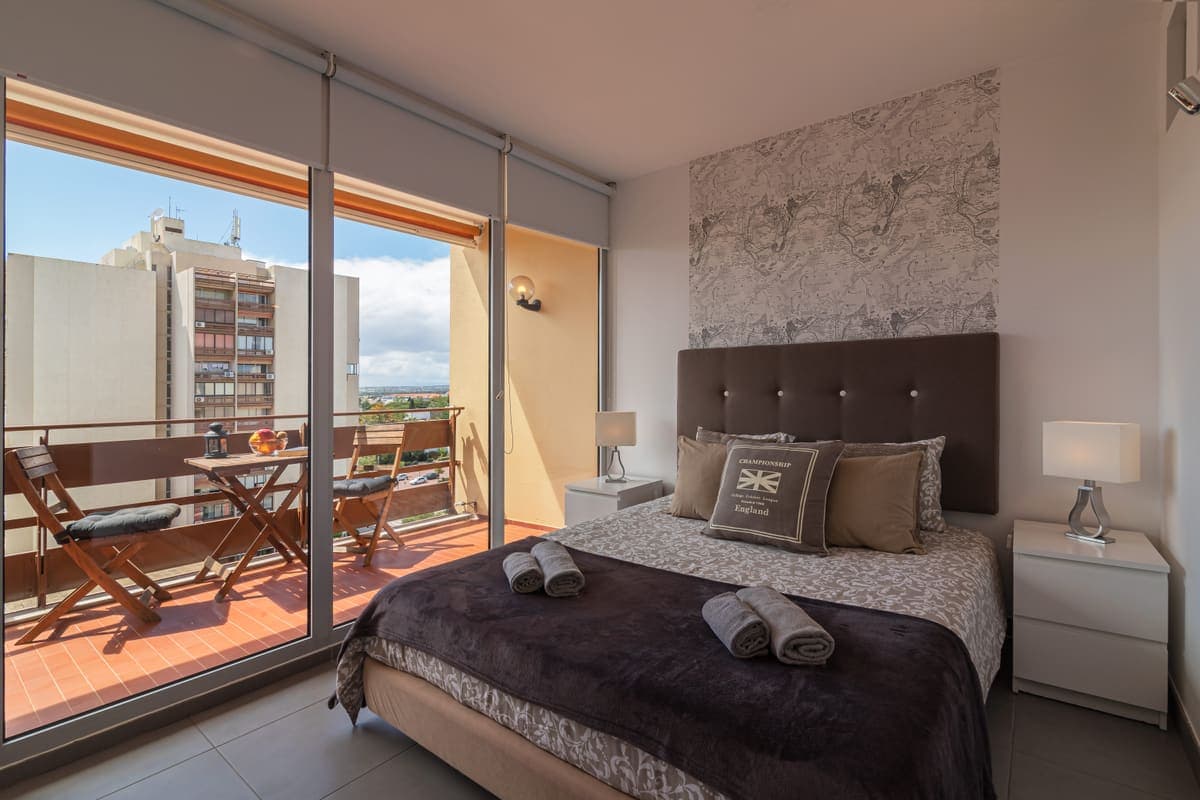 Gediz Yeni Mahallesi'nde 4+1 Daire | 179 m² — Ara kat, güneşli 2