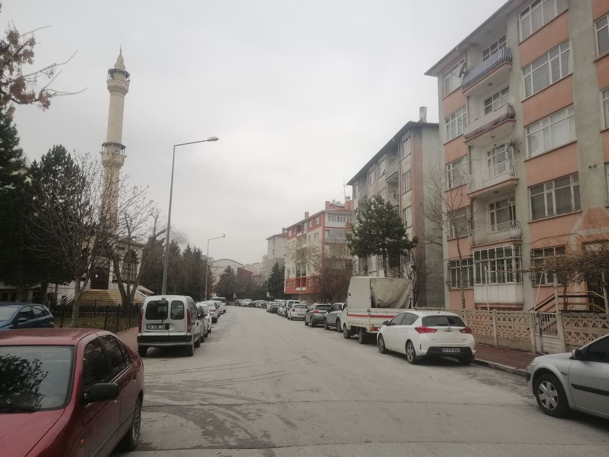 Tavşanlı Yeni Mahallesi'nde 4+1 Daire | 117 m² — Geniş balkonlu