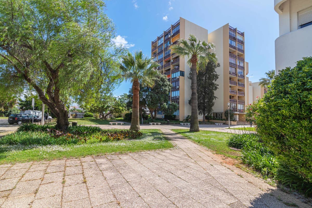 Merkez Bölcek Mahallesi'nde 3+1 Daire | 143 m² — Ara kat, güneşli 1