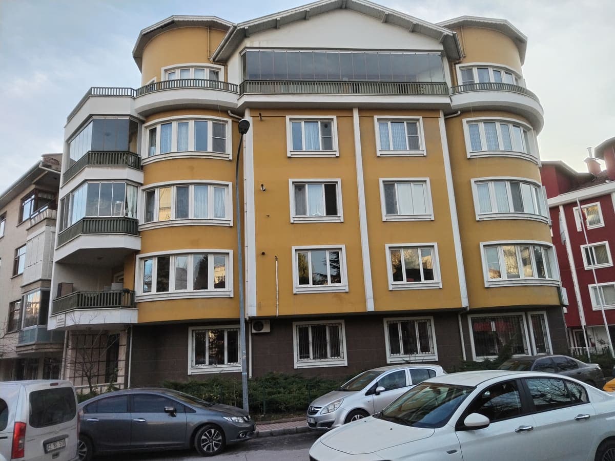 Merkez Alipaşa Mahallesi'nde 4+2 Daire | 165 m² — Bakımlı, hemen taşınmalık