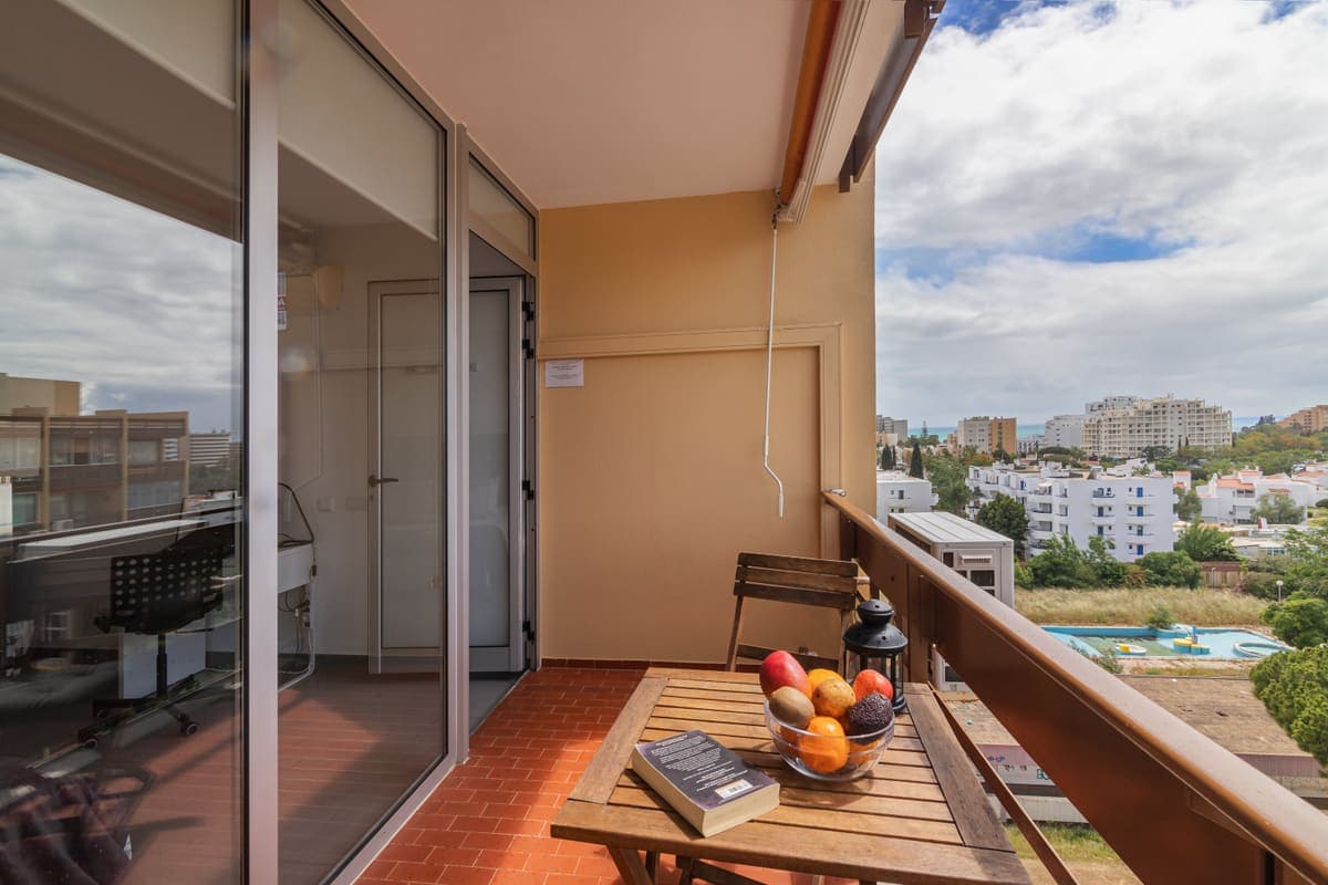 Gediz Yeni Mahallesi'nde 4+1 Daire | 179 m² — Ara kat, güneşli 3