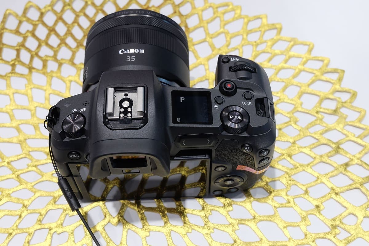 Canon EOS R — Lensinde çizik yok 4