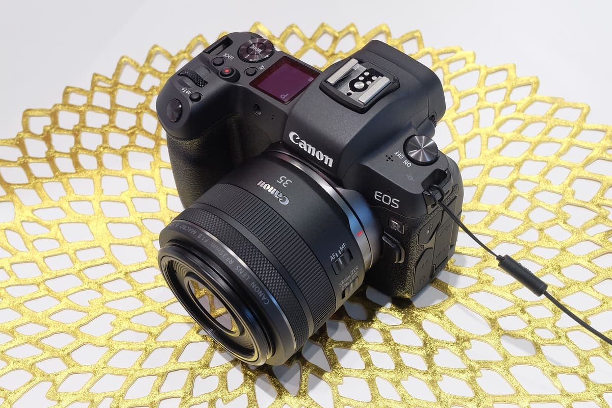 Canon EOS R — Lensinde çizik yok 3