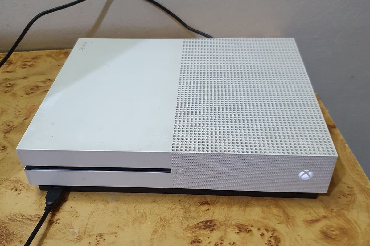 Microsoft Xbox One S — Orijinal kutusunda 3