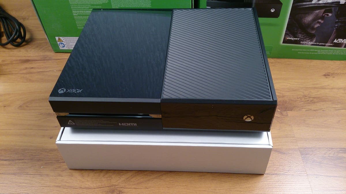 Microsoft Xbox One — Orijinal kutusunda 2