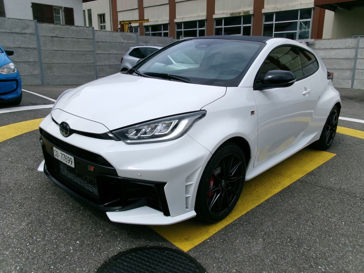 2021 Toyota Yaris 1.5 Flame — Takas olur, kredi kullanılabilir · Merkez 3