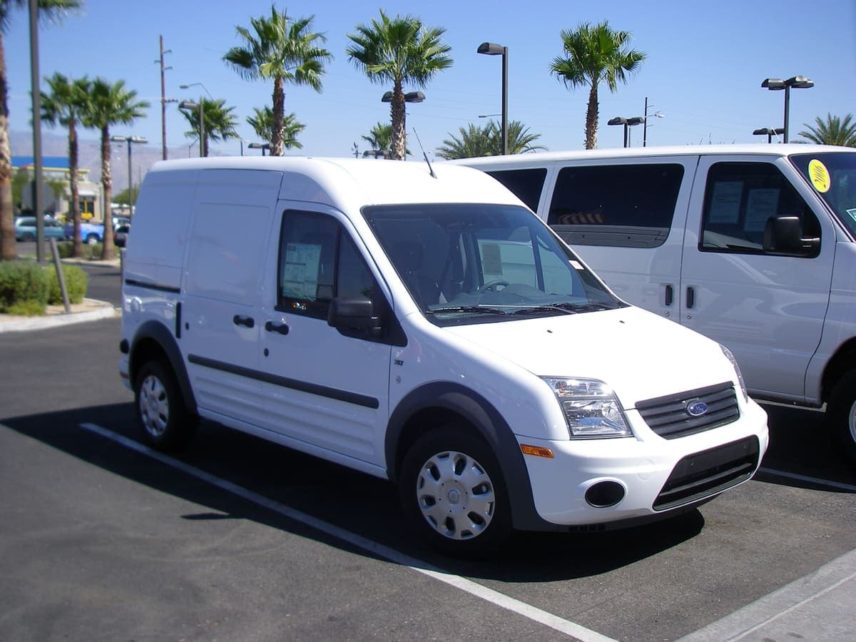 2010 Ford Transit Connect — Zamanı gelen bakımları yapıldı 3
