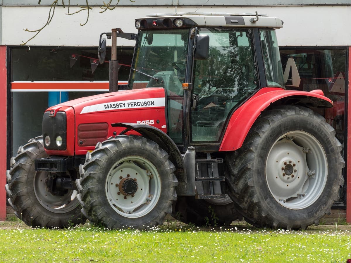 2008 Massey Ferguson 5455 — Hasar kaydı vardır, fiyatına yansıtılmıştır 2