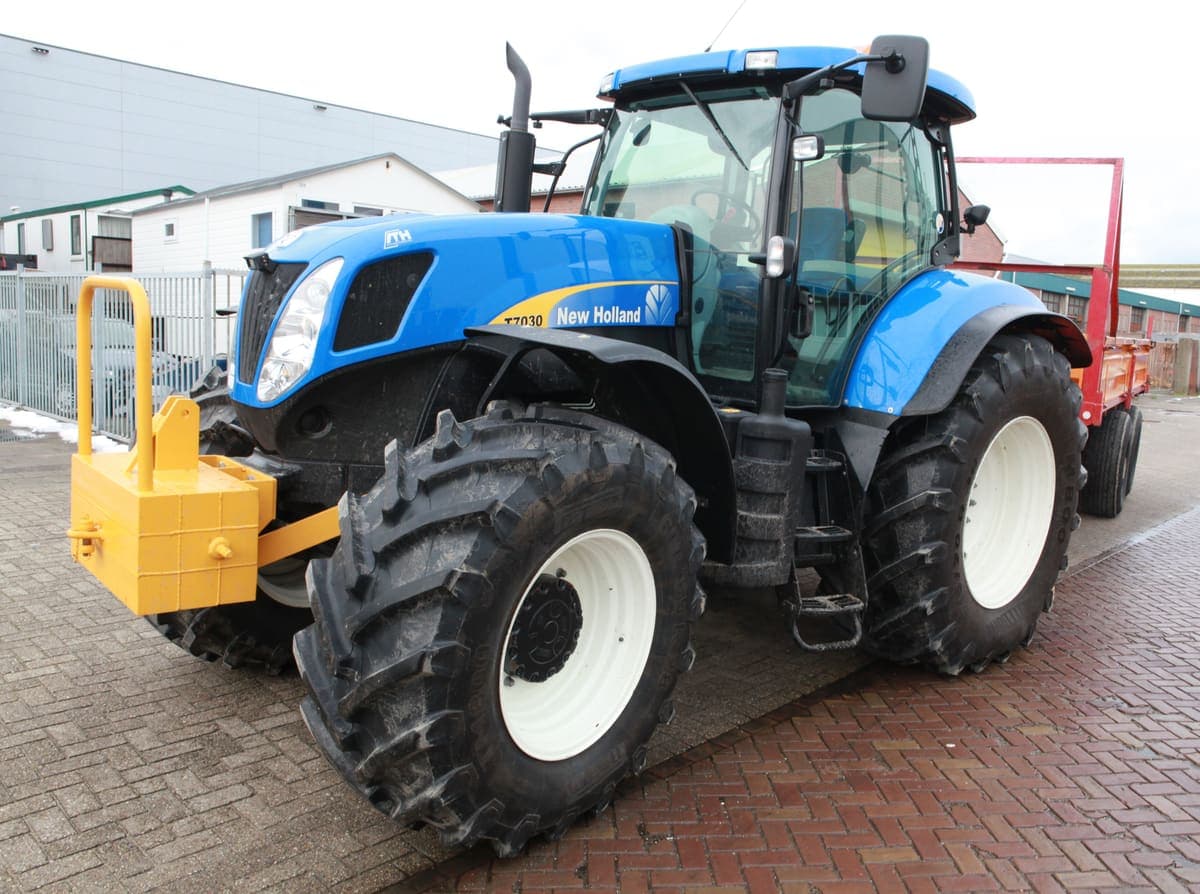 2009 New Holland T7030 — Muayenesi yeni yapıldı 3