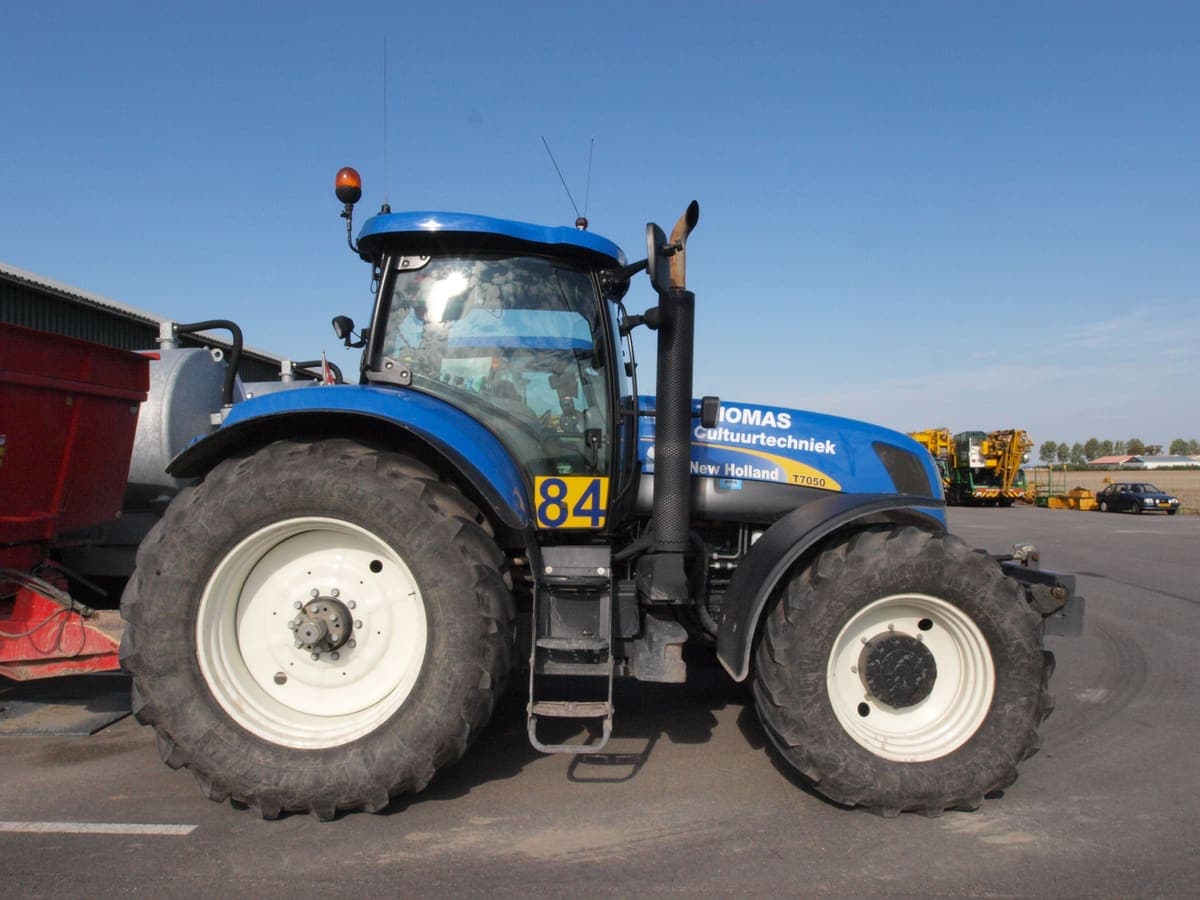 2010 New Holland T7050 — Zamanı gelen bakımları yapıldı 3