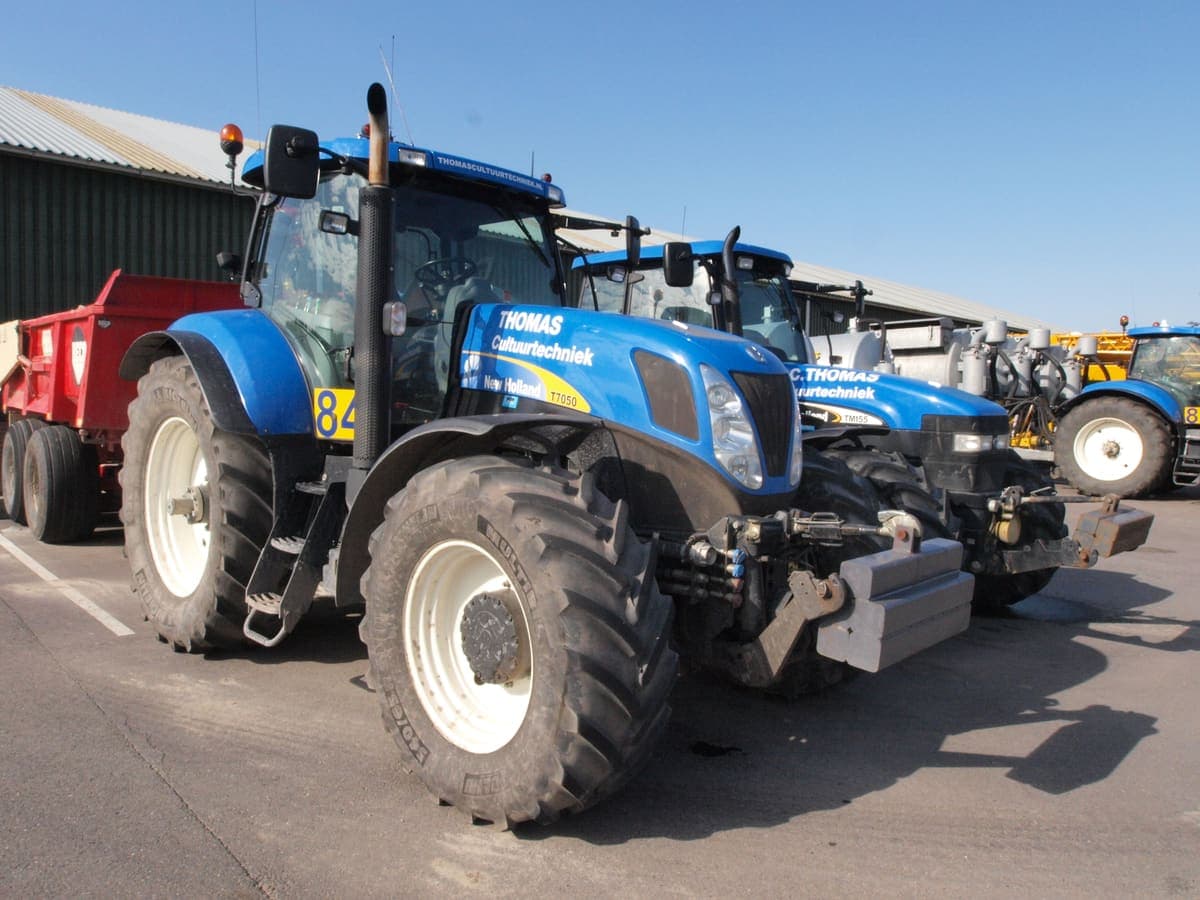 2010 New Holland T7050 — Zamanı gelen bakımları yapıldı 2